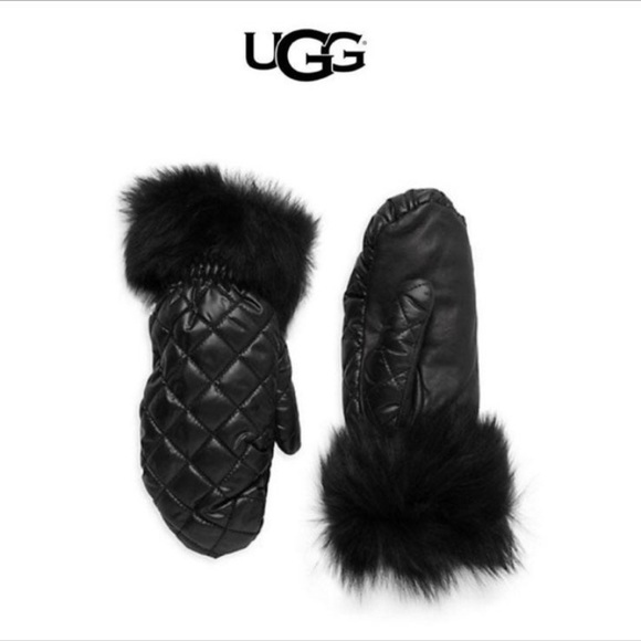 UGG Accessories Ugg Black Quilted Shearling Touchscreen Mittens Nwt